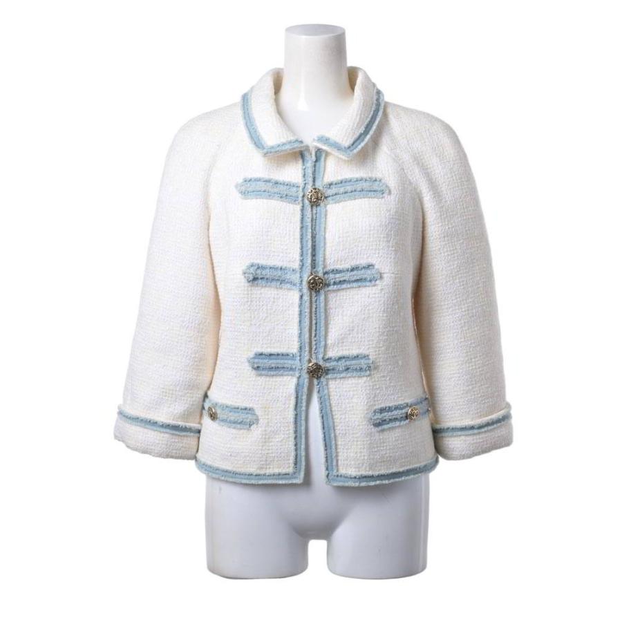 CHANEL 07P P30528W03863 Denim-Panel Tweed Jacket with 5 CC Logo Buttons