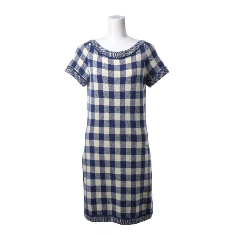 CHANEL P40300K02908 Cashmere CC Logo Knit Dress