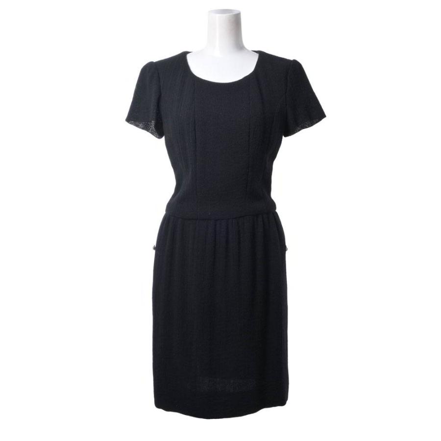 Excellent Condition CHANEL Vintage Wool Dress with Two CC Logo Buttons